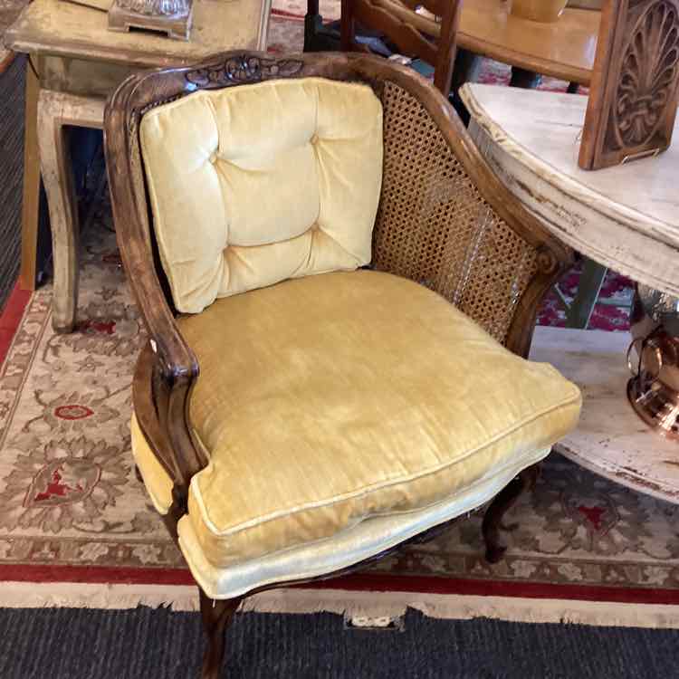Hibriten Gold Velvet Chair