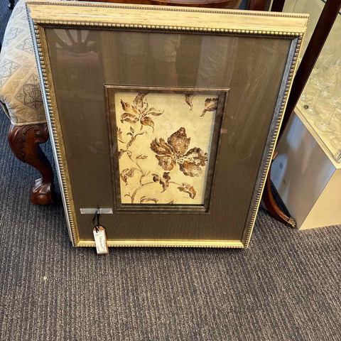 Floral Print w/3-D Matting